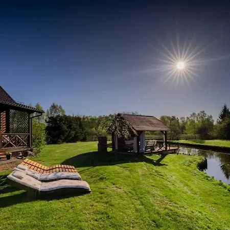 With Sauna, Jacuzzi And Private Pond Semesterbostad *