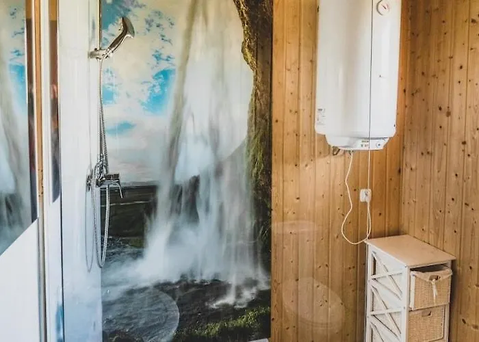 Semesterbostad With Sauna, Jacuzzi And Private Pond *