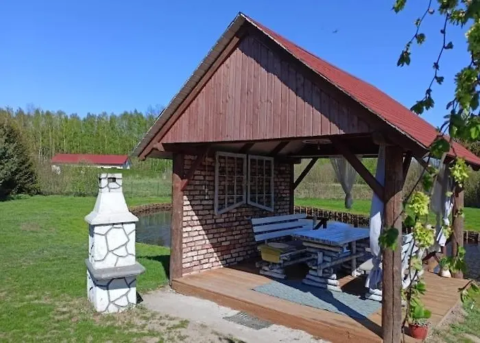 Semesterbostad With Sauna, Jacuzzi And Private Pond Lipusz